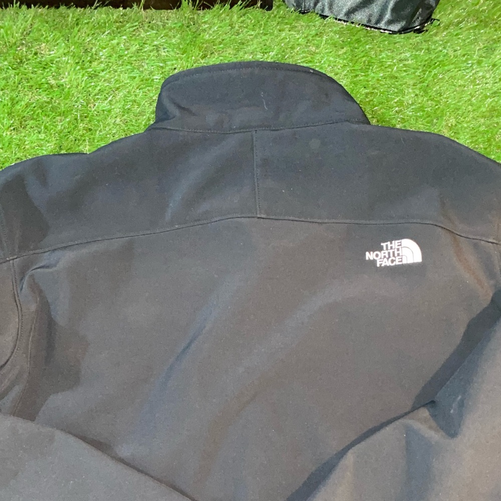 NorthFace Softshell Jacket - Picture 2 of 4